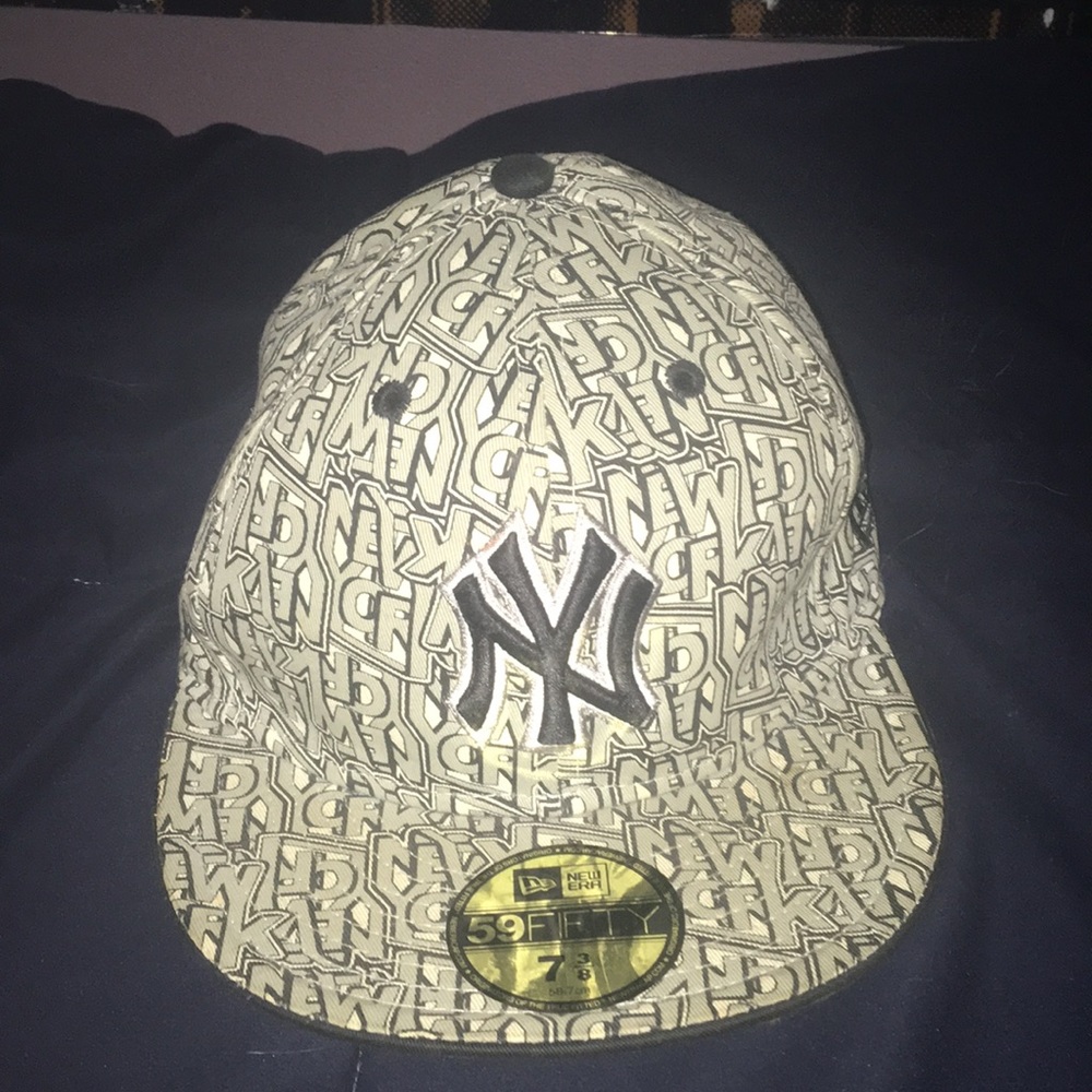 New York Yankees fitted cap